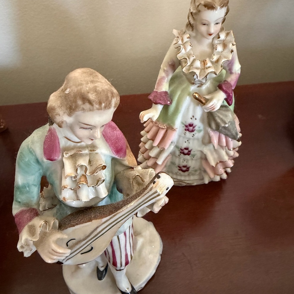 Vintage Porcelain Rococo Figurine Pair in Pastel Green, Pink & Cream
